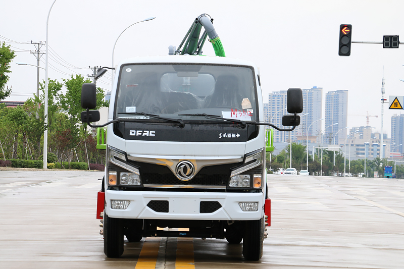 國六 東風小福瑞卡 5方吸糞車