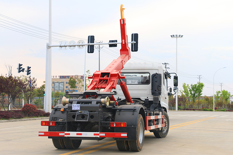 國六東風天錦15噸勾臂垃圾車